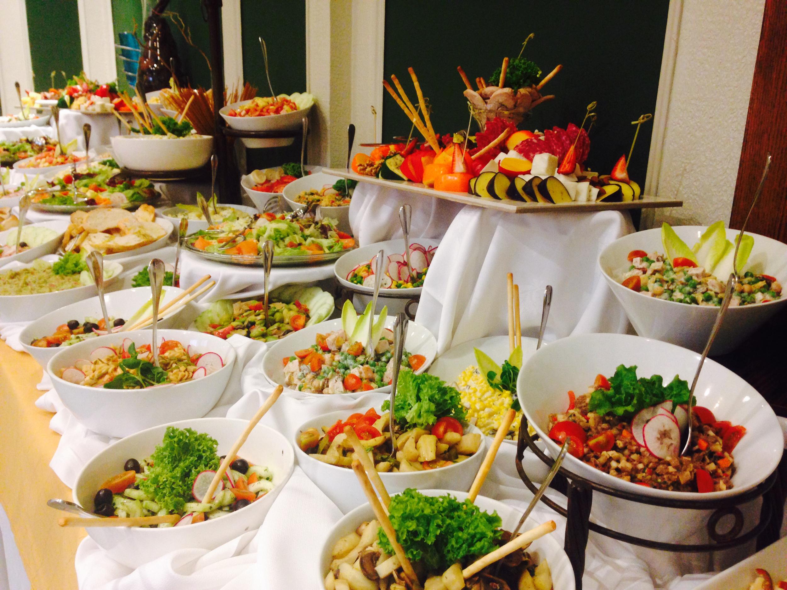 Hotel Regal Pacific Santiago du Chili Extérieur photo A selection of cold buffet