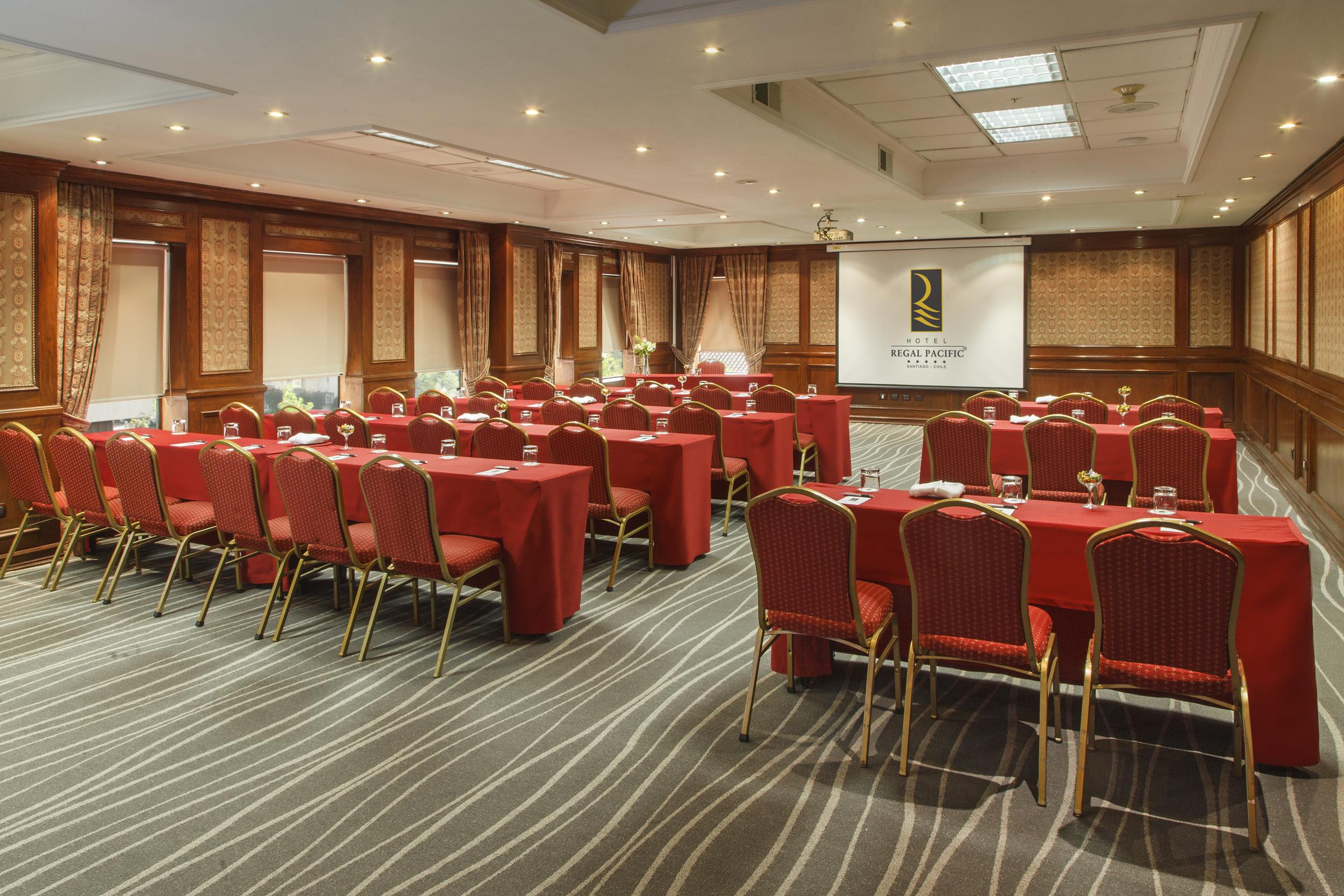 Hotel Regal Pacific Santiago du Chili Extérieur photo A typical conference room