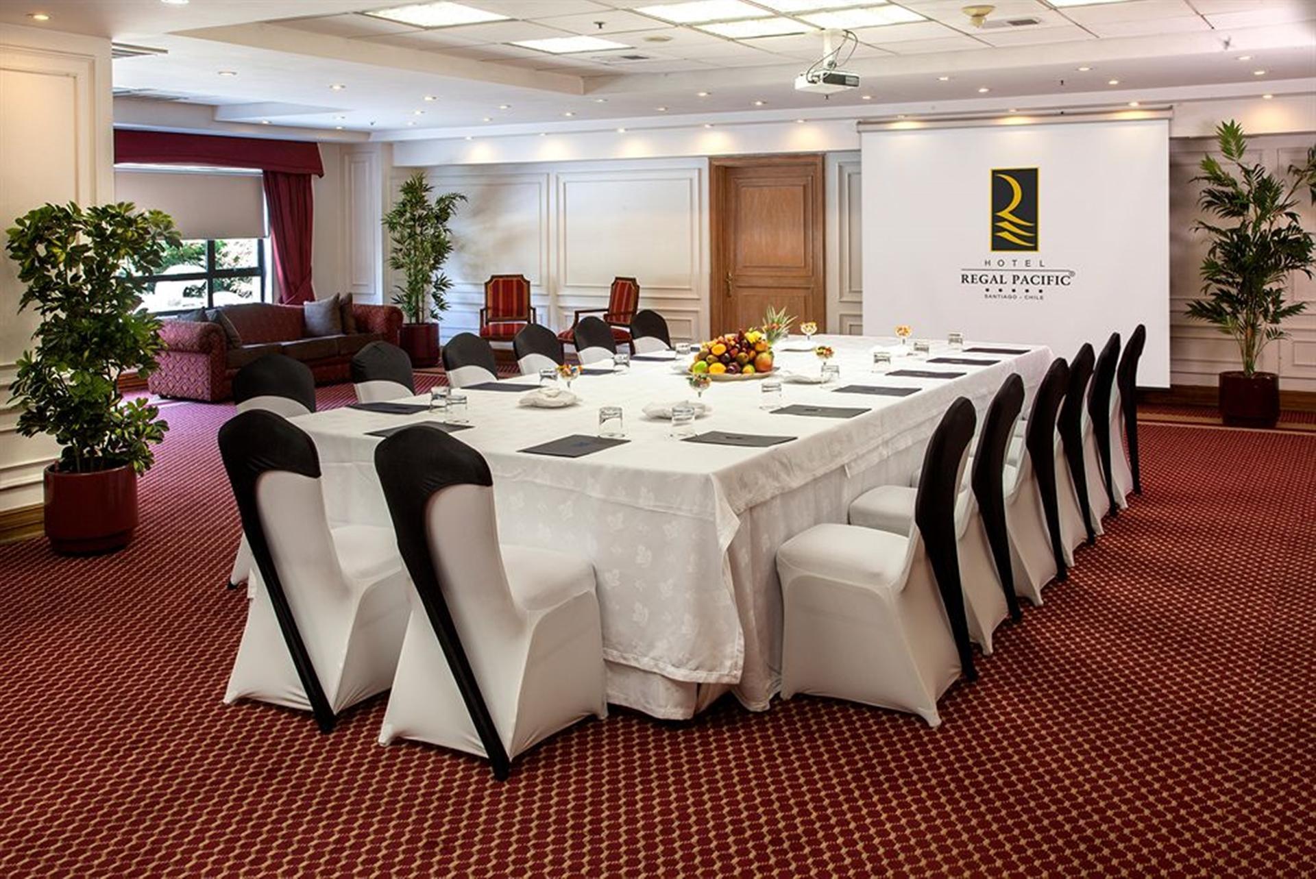 Hotel Regal Pacific Santiago du Chili Extérieur photo The Royal Garden Hotel