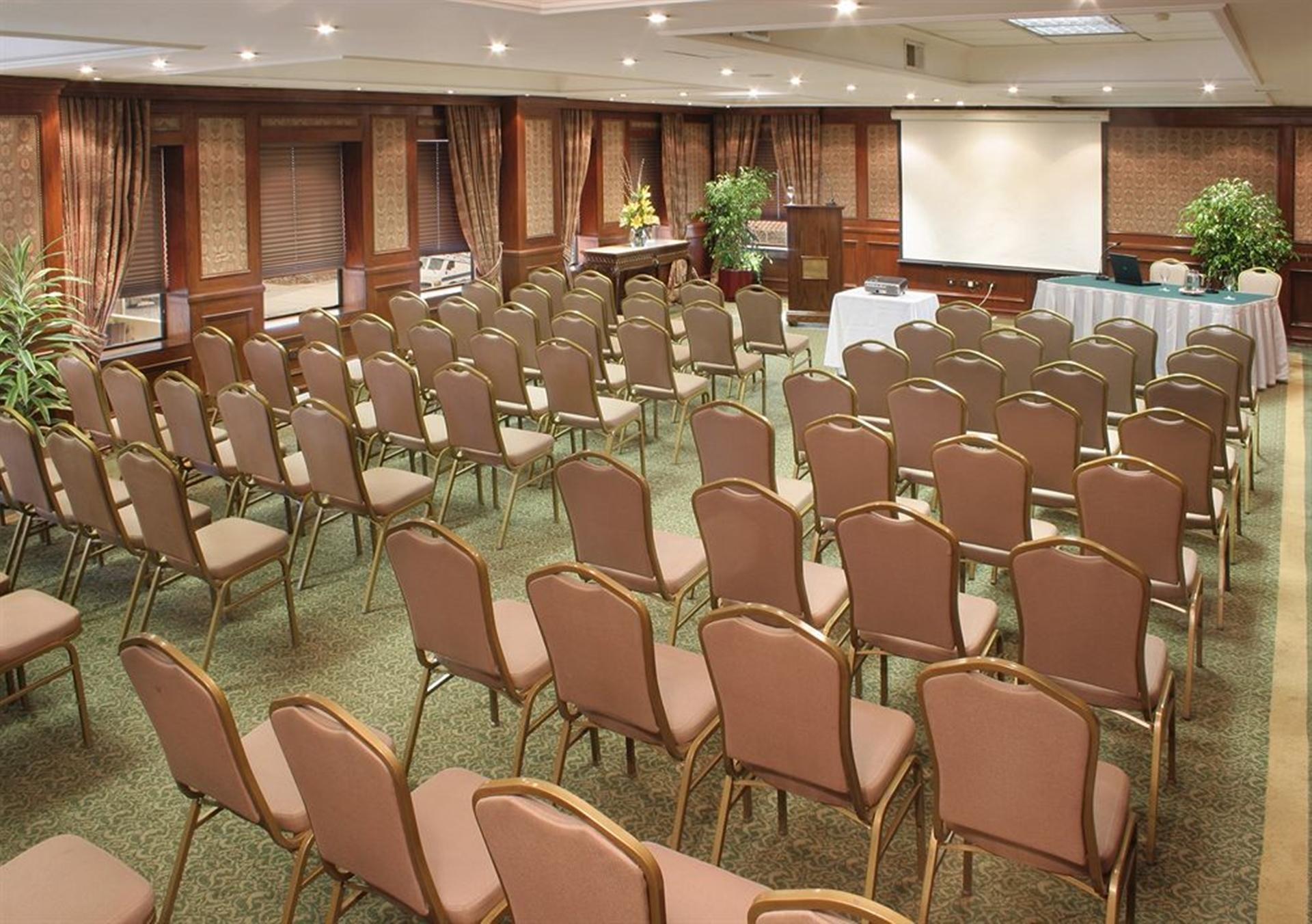 Hotel Regal Pacific Santiago du Chili Extérieur photo A typical conference room