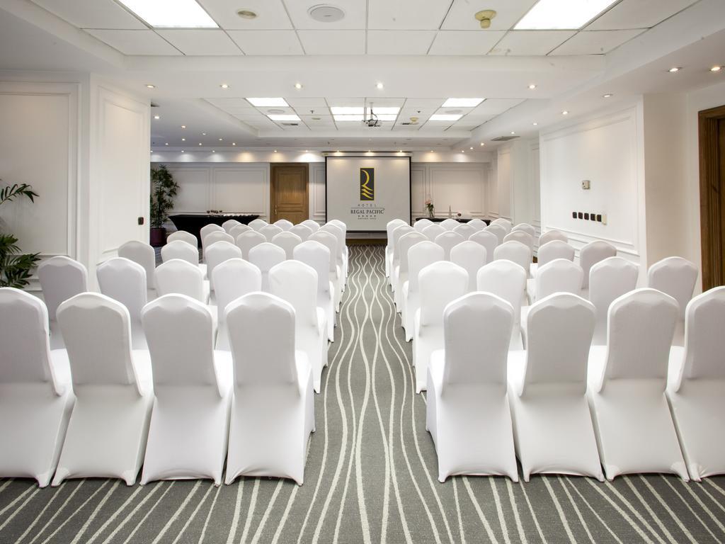 Hotel Regal Pacific Santiago du Chili Extérieur photo The hotel's meeting room